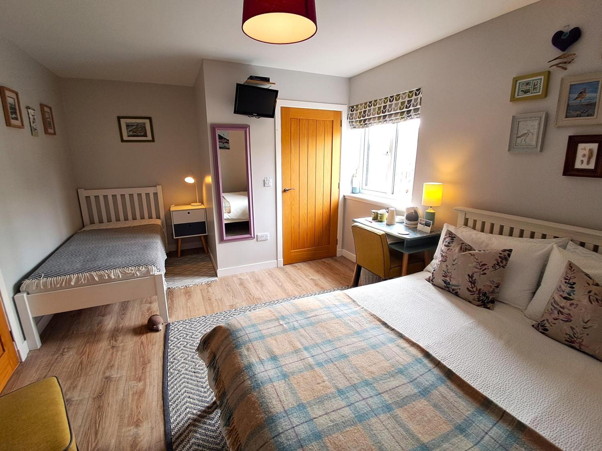 An Cois Na Mara Bed & Breakfast Laide 외부 사진
